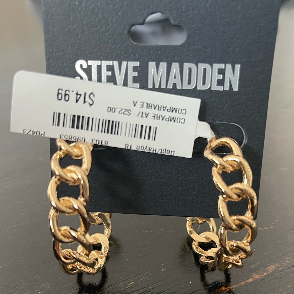 Steve Madden earrings